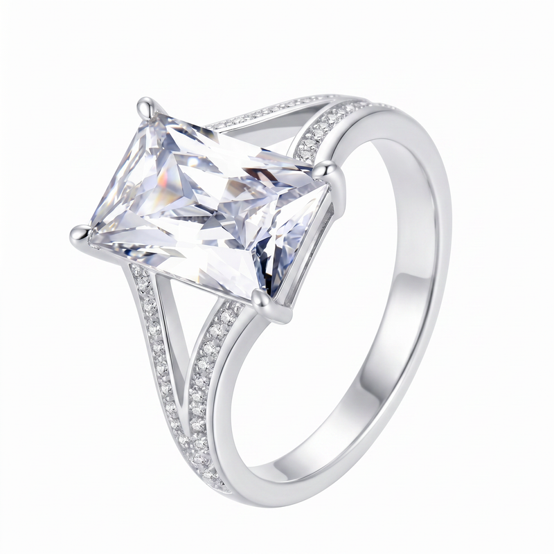 Anillo de Compromiso de Oro Blanco 14k con Diamante de Laboratorio Corte Esmeralda de 1 ct y Banda Split Shank Pavé