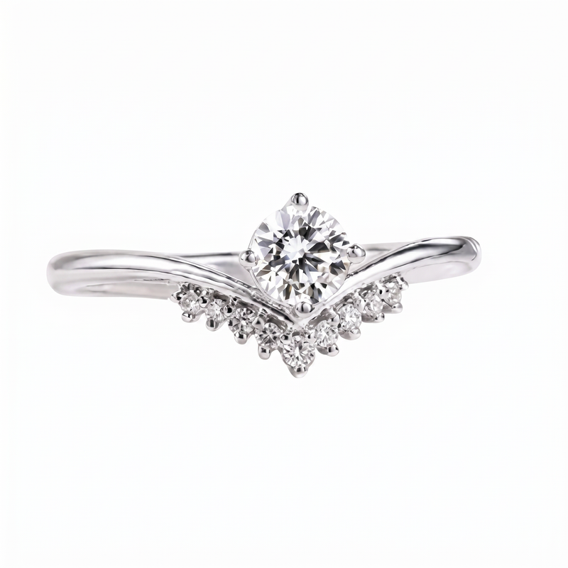 Anillo de Compromiso de Oro Blanco 14k con Diamante de Laboratorio Redondo de 1 ct y Banda Chevron