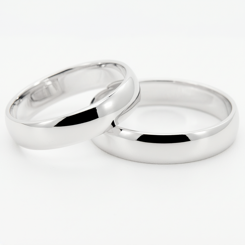 Par de argollas de matrimonio lisas de plata .925 con acabado pulido, diseño clásico
