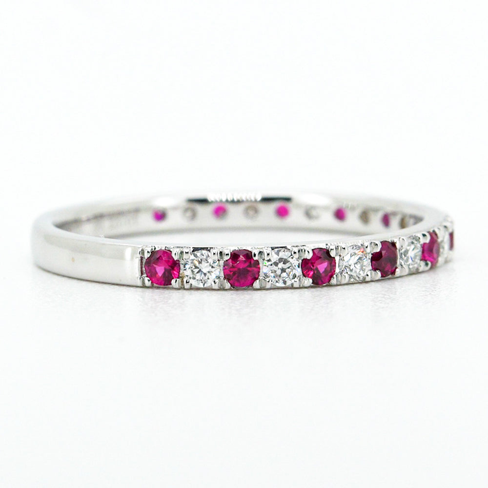 Churumbela de Oro 14K con Diamantes de Laboratorio y Rubies Rojos