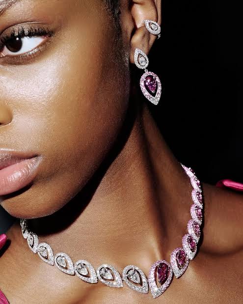 La alta joyería se roba miradas en Paris Fashion Week