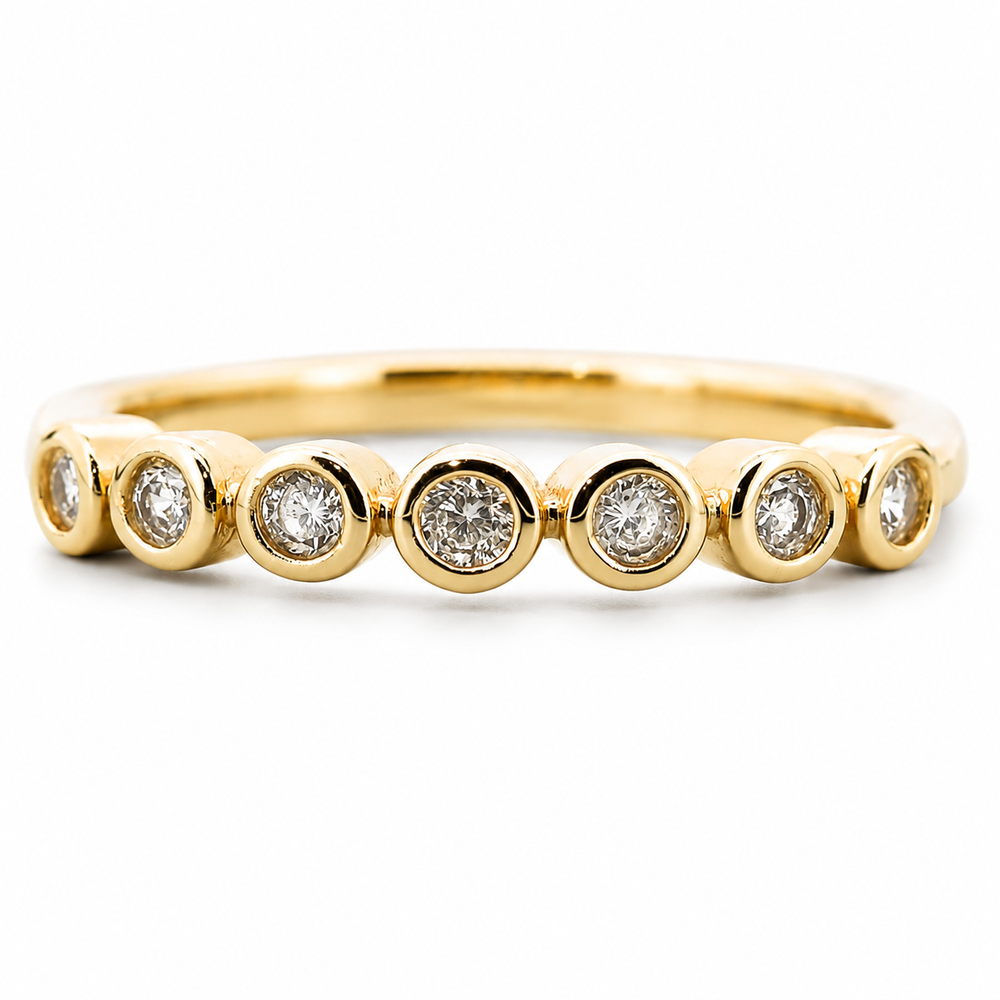 Anillo de Oro Amarillo 14k con 5 Diamantes de Laboratorio