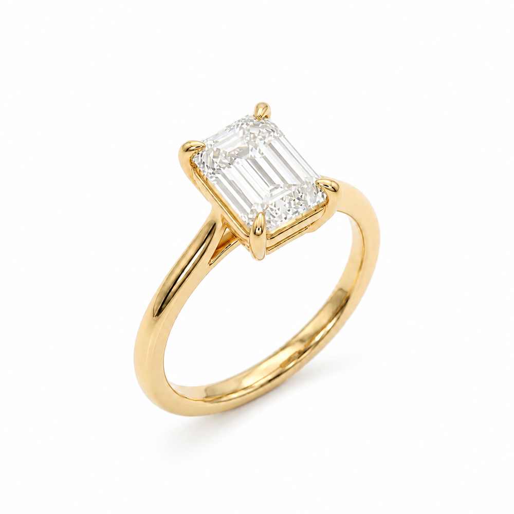 Anillo de Compromiso Solitario de Oro 14k con Diamante Corte Esmeralda