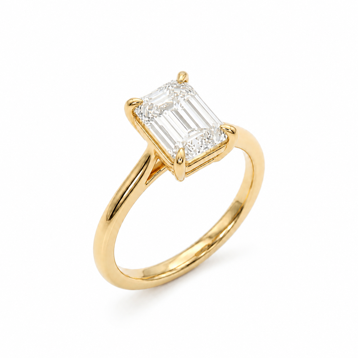 Anillo de Compromiso Solitario de Oro 14k con Diamante Corte Esmeralda
