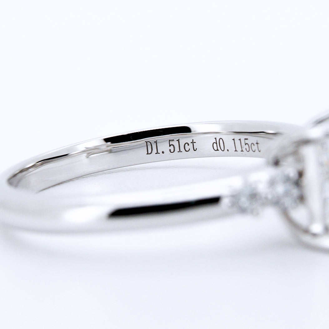Anillo de Compromiso Corte Princess en Oro Blanco 14k con Diamante de Laboratorio 1ct y Piedras Laterales (vista 3)