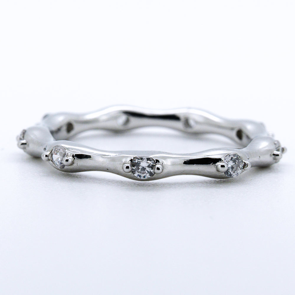Churumbela Wavy Full Eternity en Oro Blanco 14k con Diamantes de Laboratorio