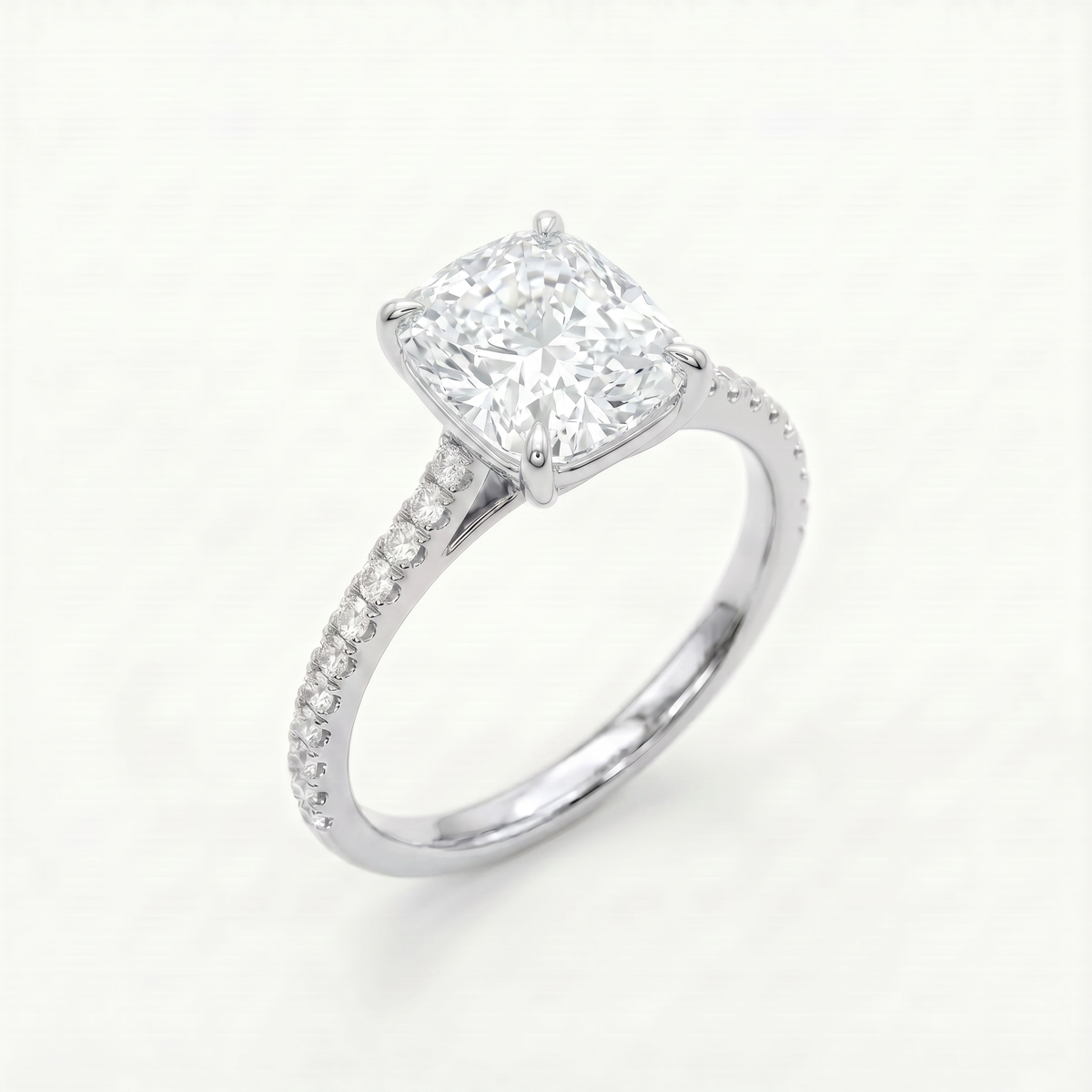 Anillo de Compromiso Pavé de Oro 14k con Diamante Corte Cushón (vista 3)