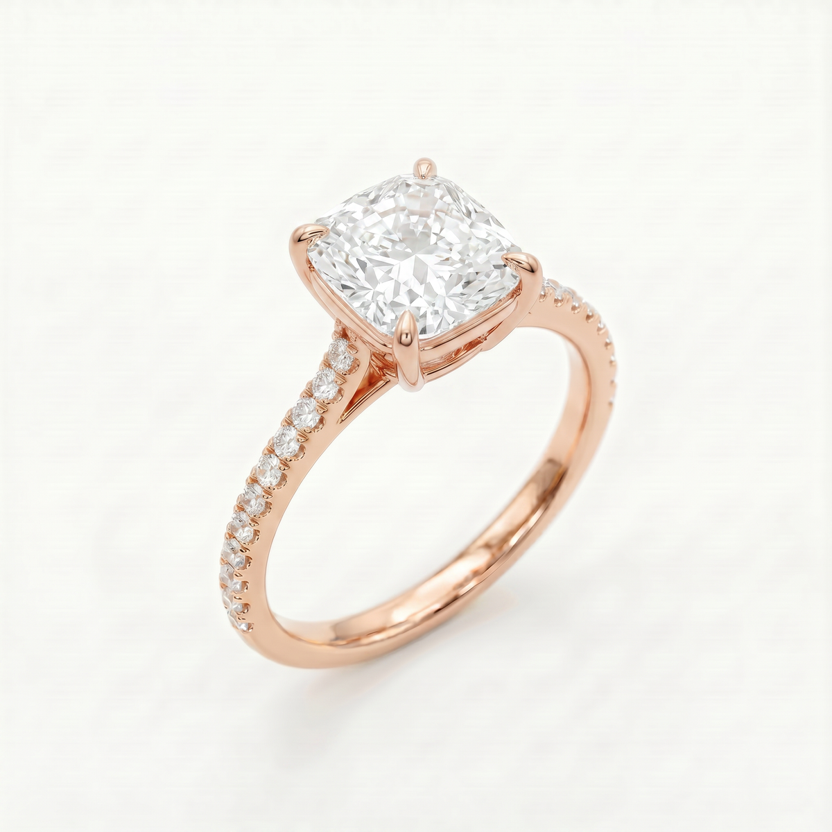 Anillo de Compromiso Pavé de Oro 14k con Diamante Corte Cushón (vista 5)