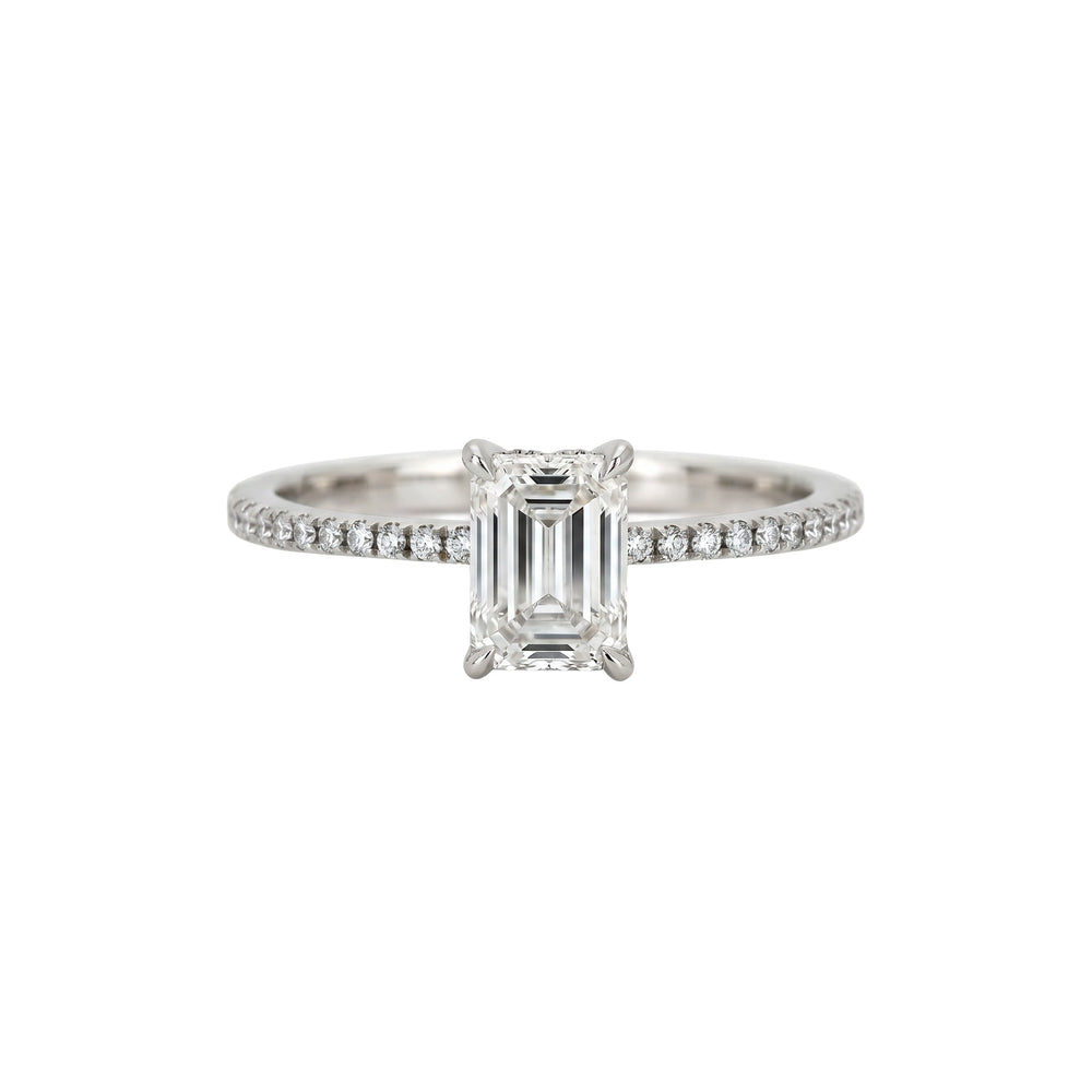 Anillo de Compromiso de Oro Blanco 14k con Diamante de Laboratorio IGI de 1 ct Corte Emerald y Banda Pavé