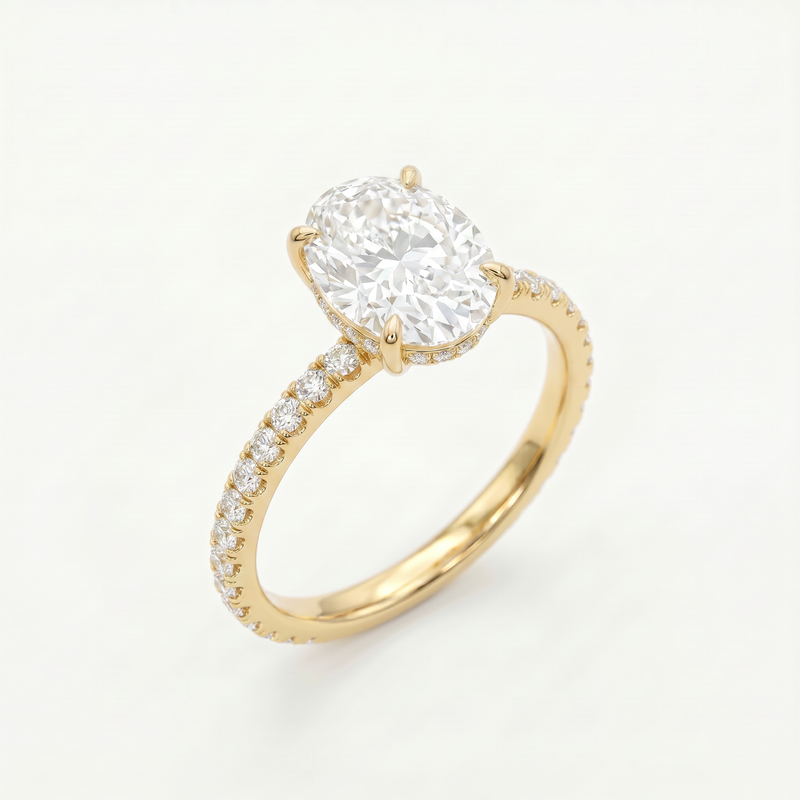 Anillo de Compromiso Pavé de Oro 14k con Diamante Corte Oval
